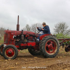 MC-Cormick Farmall DF-25