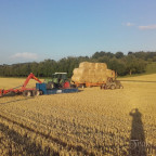 L501 beim Stroh laden